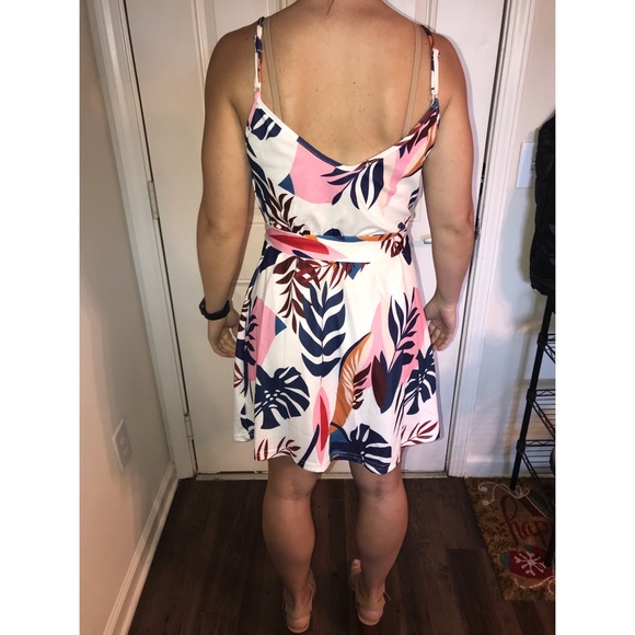 🌸 beautiful sundress 🌼 - Picture 4 of 14